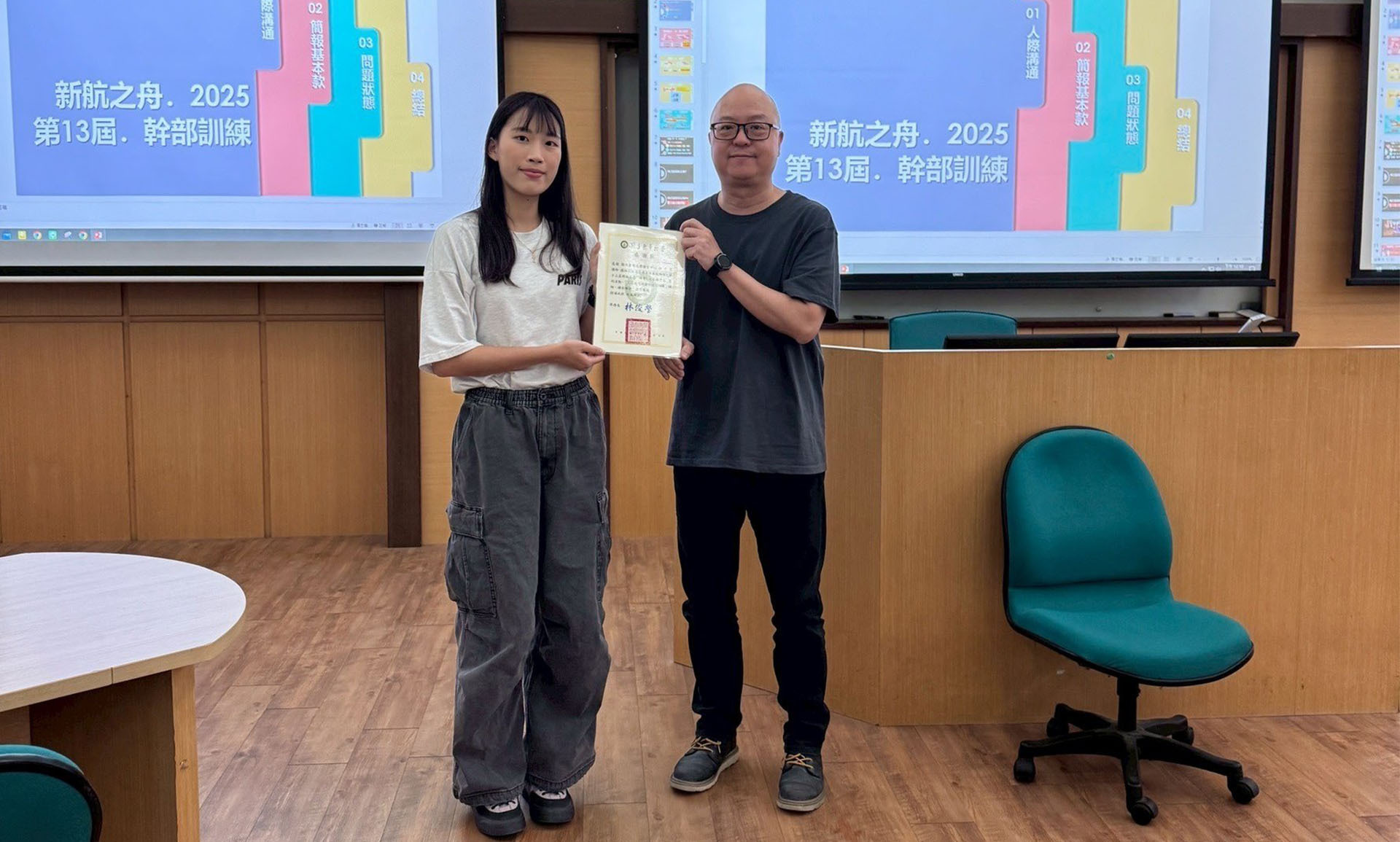 東華大學語言中心林千里講師帶來「上台表達與說話技巧訓練」