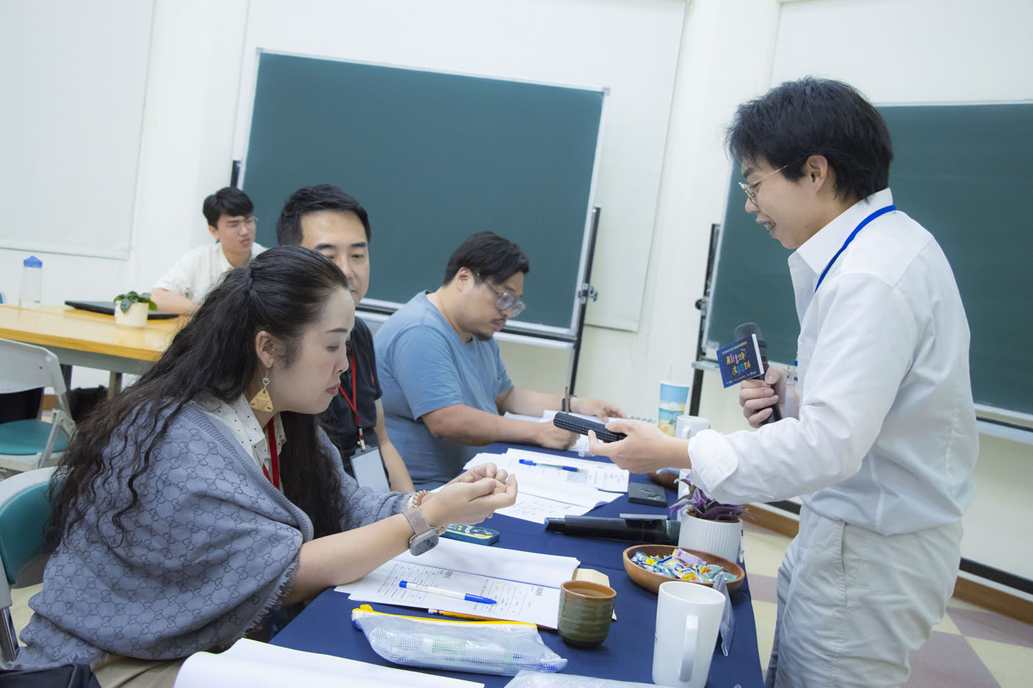 腳踏車屁屁守護者與評審互動