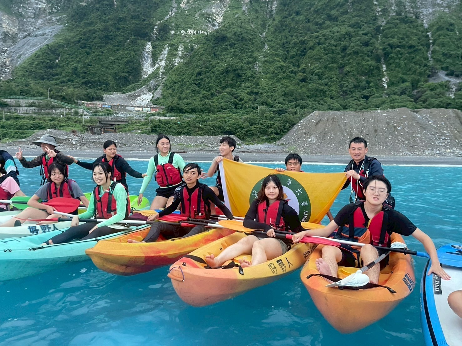 海上併船合照01