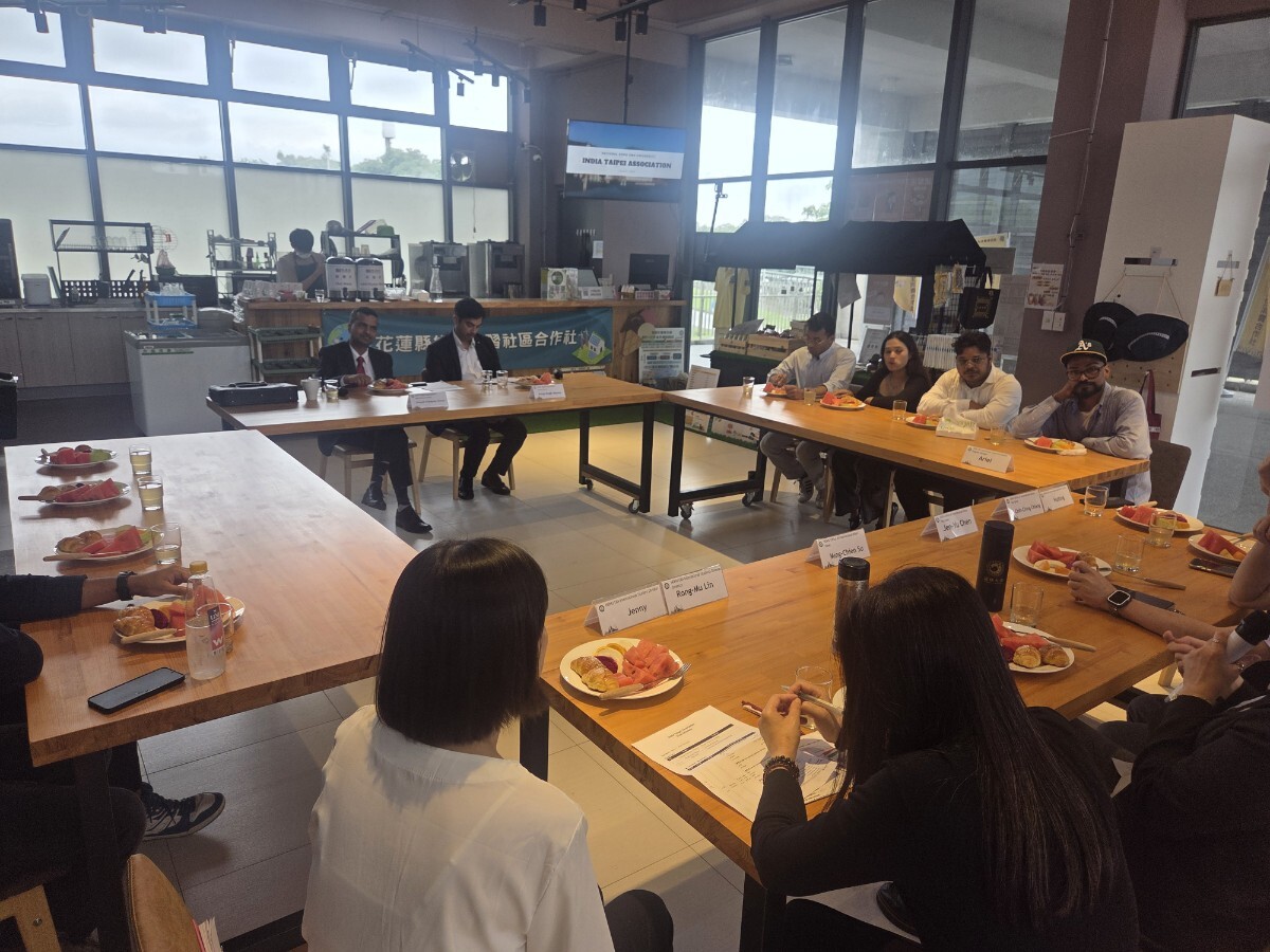 印度台北協會代表團與東華大學學生面對面交流