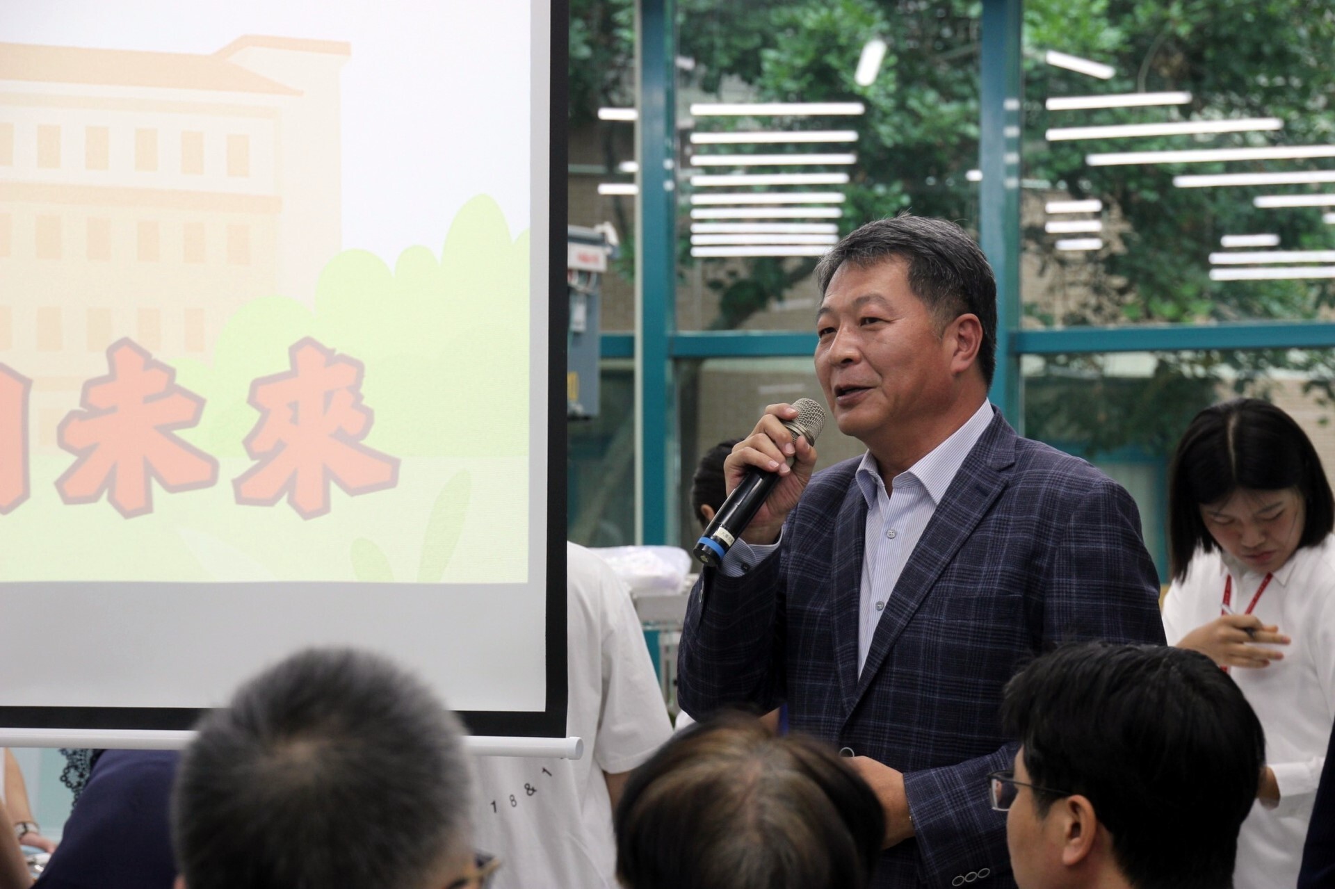 東華大學校友總會楊政道會長為本次院慶獻上祝福