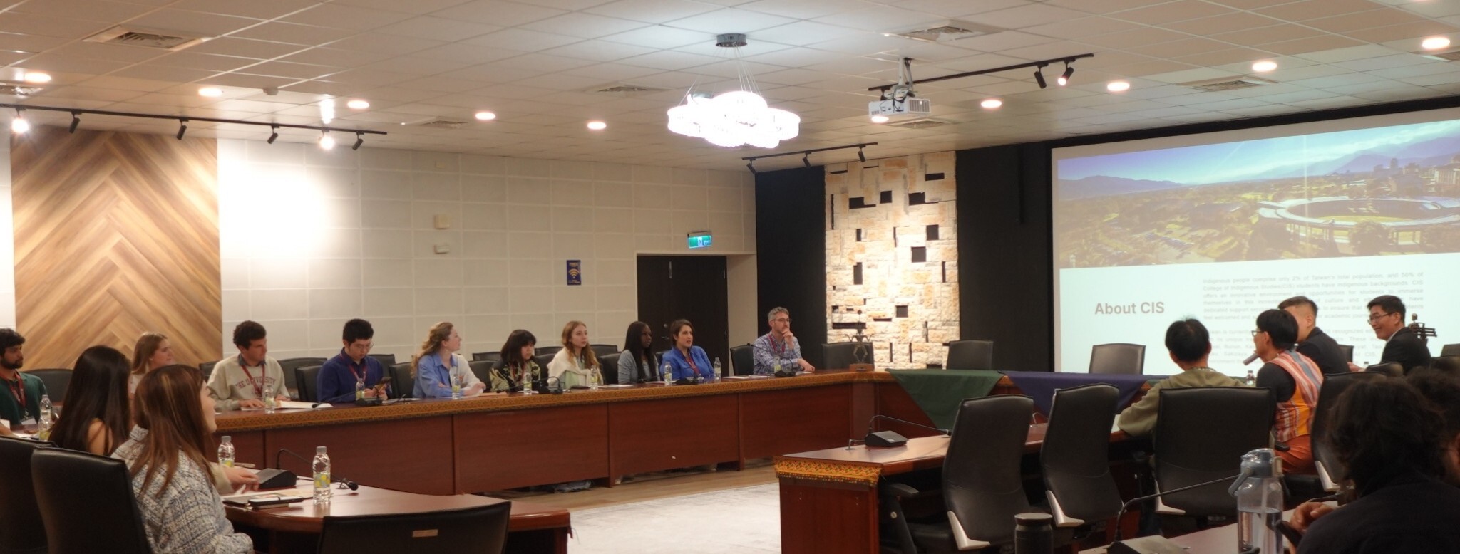 芝加哥大學參訪東華原民院,深入瞭解臺灣原住民族研究與文化發展