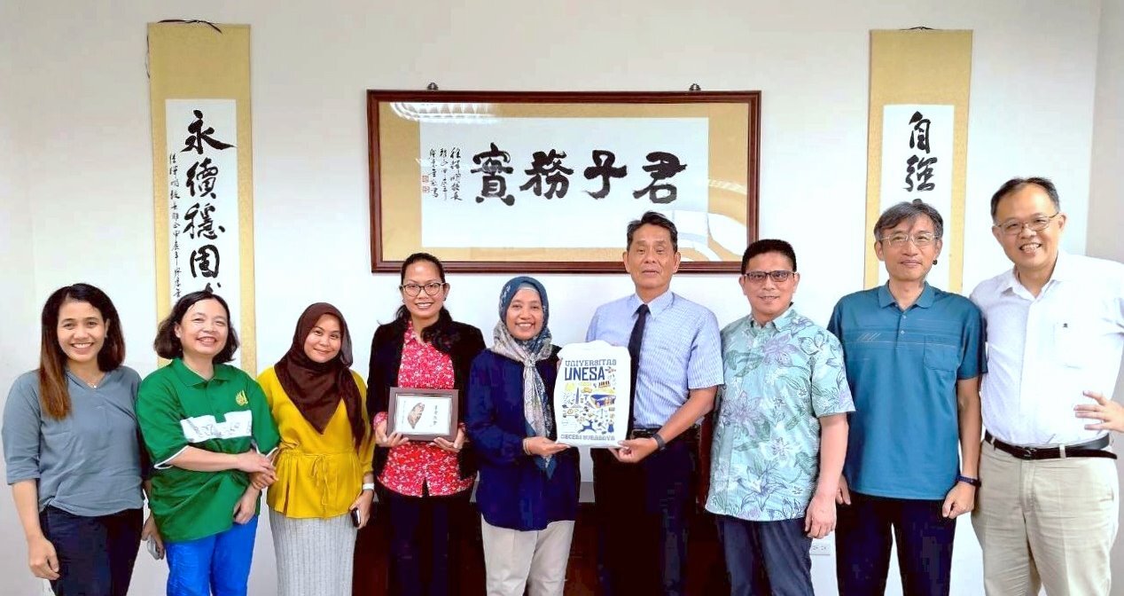東華大學校長徐輝明親自接待Wiwik Sri Utami院長訪問團