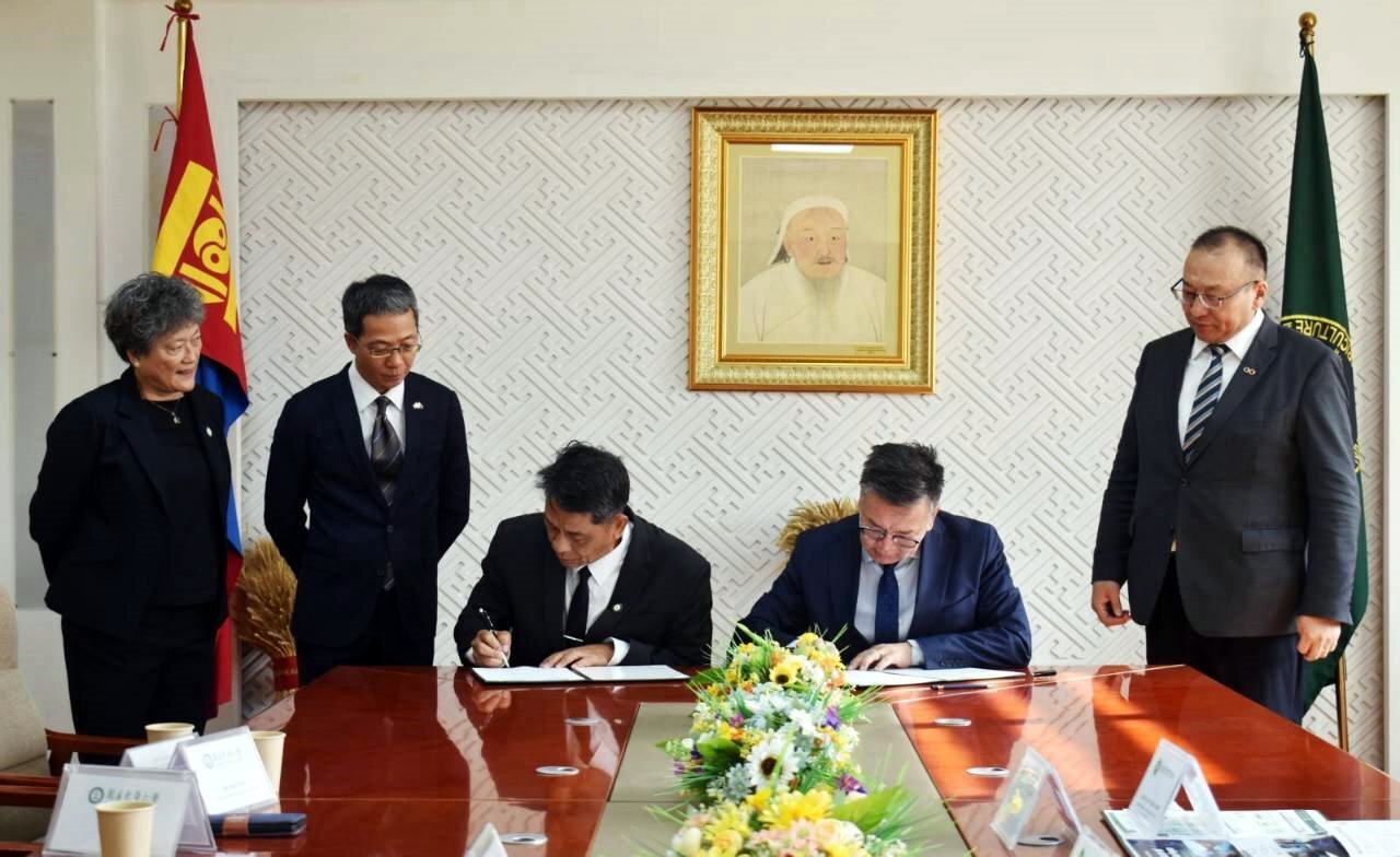 東華大學與蒙古國立生命科技大學兩校校長共同簽署MoU,深化雙方合作關係