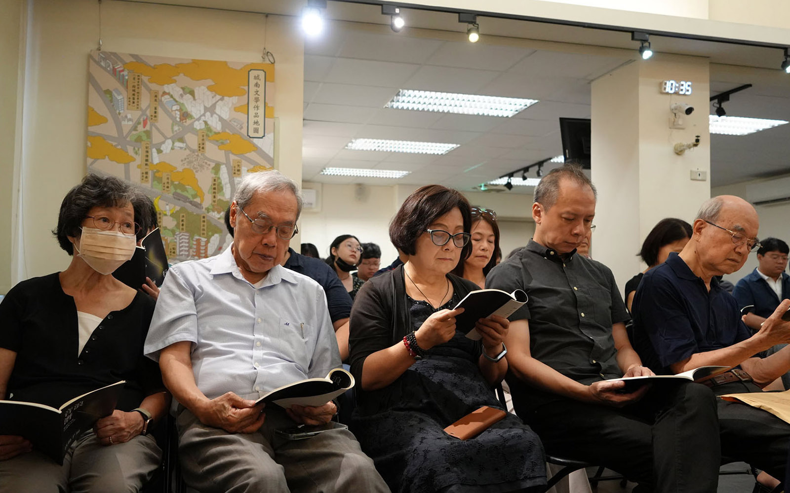 音浪潛行─學界、詩壇齊聚紀州庵共憶楊牧