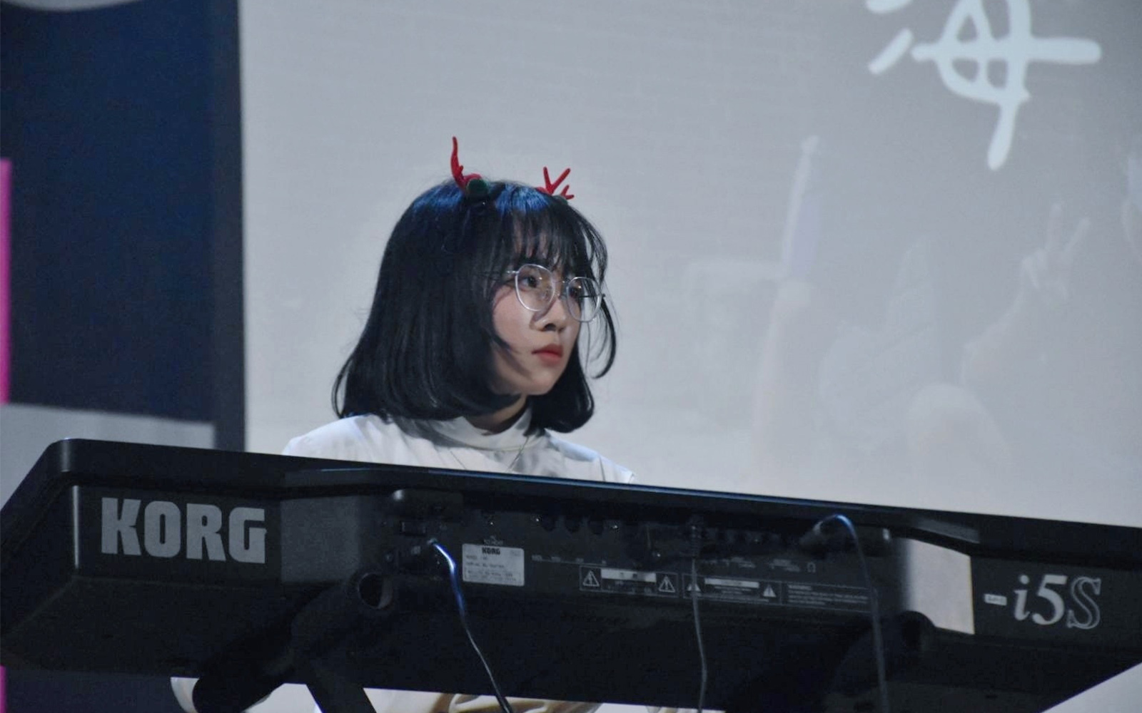跨域新亮點！國企系馬奕欣同學，首位修畢「音樂創作與應用」微學程，9學分開啟多元職場競爭力