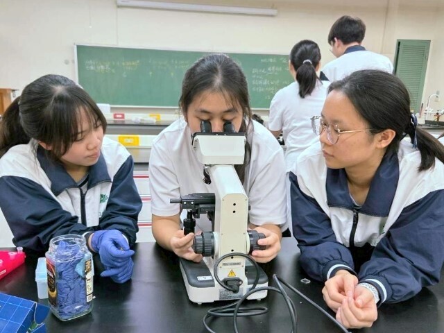 東華大學與中央大學再度攜手舉辦「樂遊生命密碼營隊」