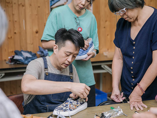 舊衣變新鞋工作坊 花蓮職人翻轉產業 關係重建~人與物 人與環境 人與人