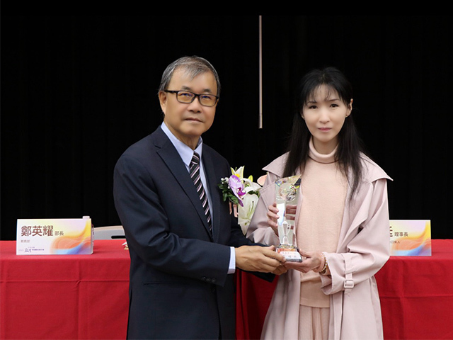 朱嘉雯教授榮獲「114年度木鐸獎」