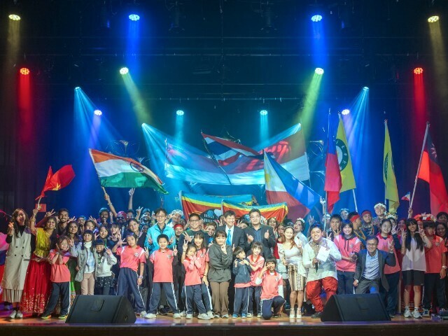 We Are The World:2025國際文化之夜,世界在東華相遇