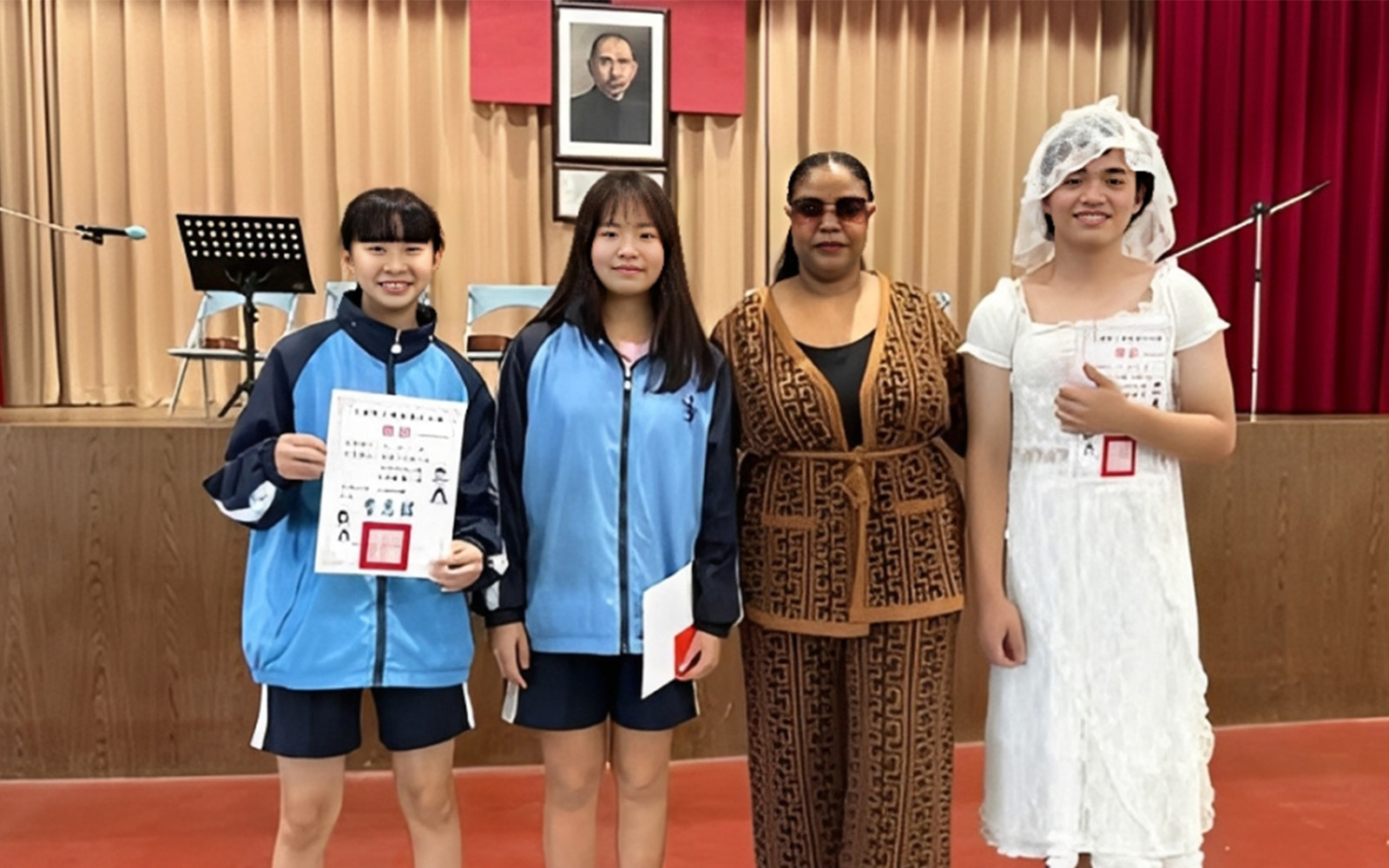 東華大學與壽豐國中攜手交流，國際生參與校園英語歌唱競賽