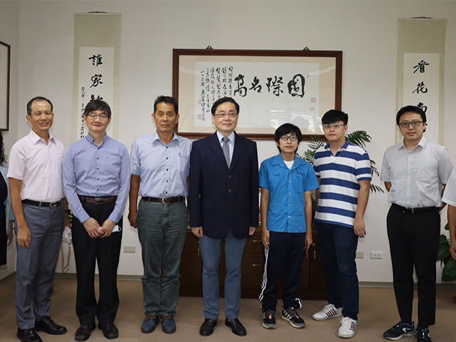 刻苦勤學唐于田同學東華大學畢業 感謝一路扶持各界善心人士