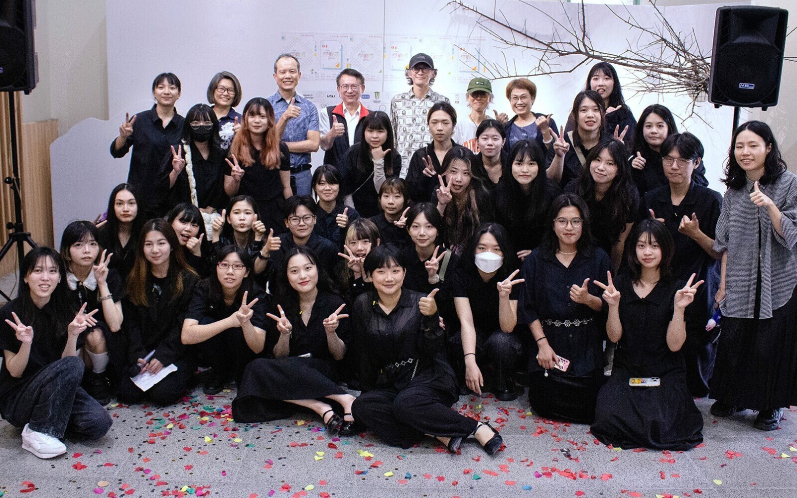 燃燒倒數，作東登場！東華藝創系115級畢業製作校內預展茶會圓滿落幕，5月迎向新一代設計展！