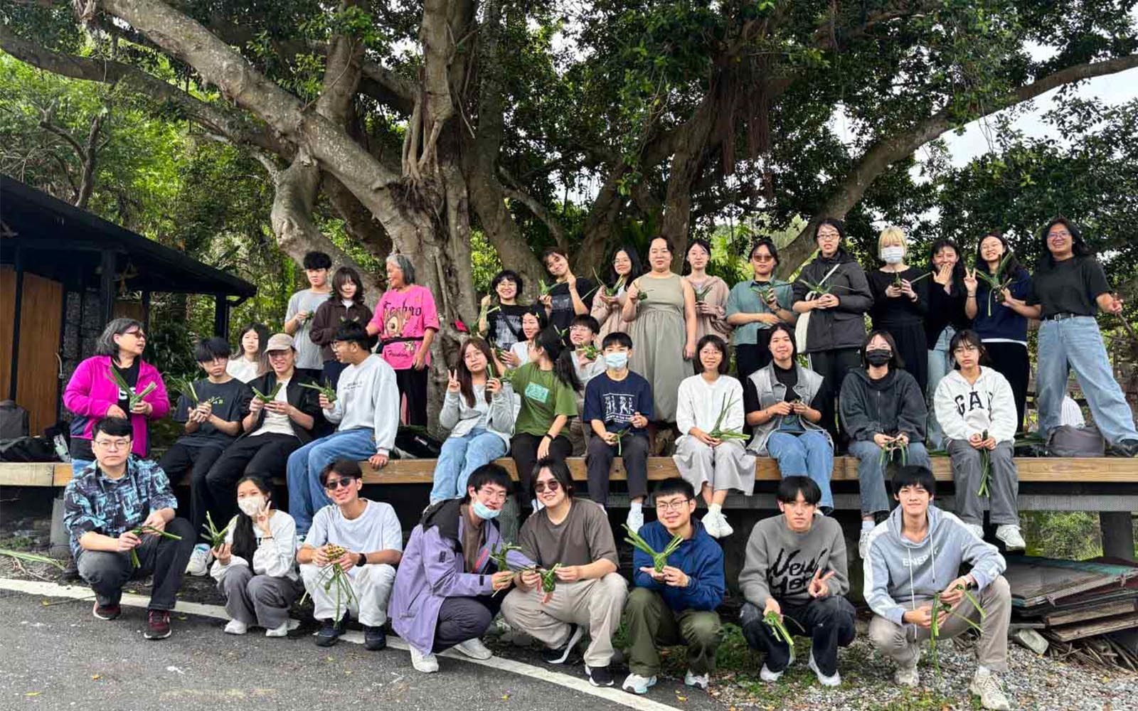 環境社會學走入磯崎實地瞭解海岸退縮議題,並體驗原住民族傳統編織文化,培養跨領域與多元文化的能力