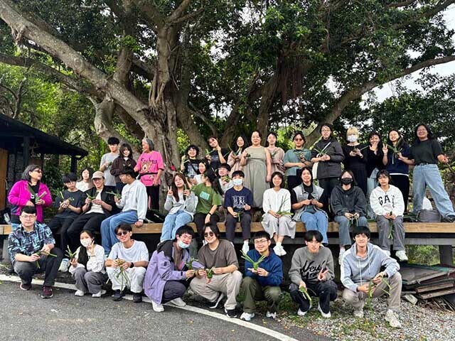 環境社會學走入磯崎實地瞭解海岸退縮議題,並體驗原住民族傳統編織文化,培養跨領域與多元文化的能力