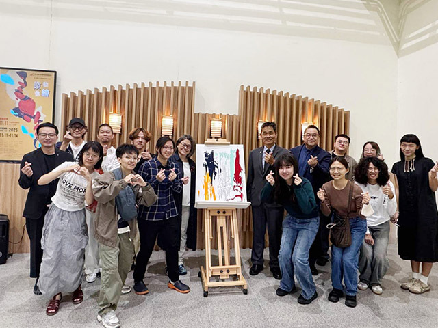 東華大學藝術創意產業系碩士暨碩士在職專班研究生聯展「設繪動盪」盛大開展 ─在不安中描繪可能,藝術成為時代的回應與療癒