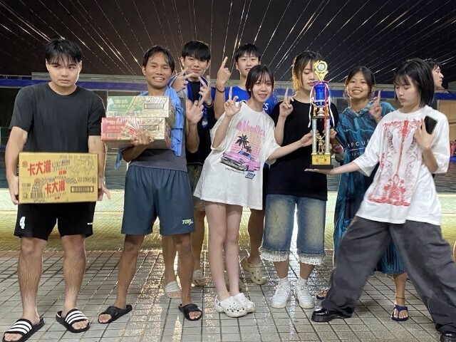 東華大學系際盃SUP闖關接力賽在風雨中順利完成