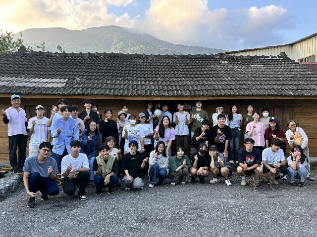 社區參與行動課程執行高教深耕計畫，協助初英山文化產業交流協會完成老屋修繕工程，善盡大學社會責任