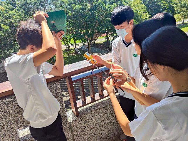 「誰最會利用太陽?」綠色星球淨零能源營,帶領學子探索陽光、森林與生質能源